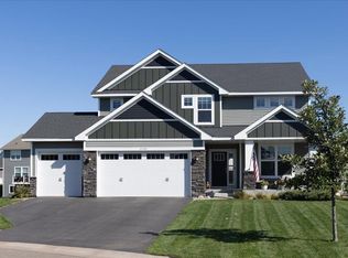 2105 Itasca Cir, Lino Lakes, MN 55038
