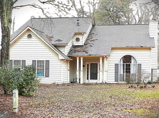 223 Lacey Ln, Winder, GA 30680