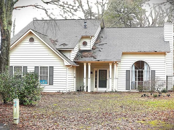 223 Lacey Ln, Winder, GA 30680