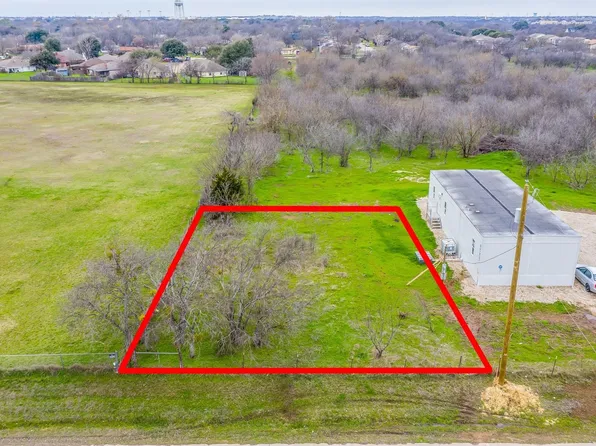303 N Industrial Blvd, Crowley, TX 76036