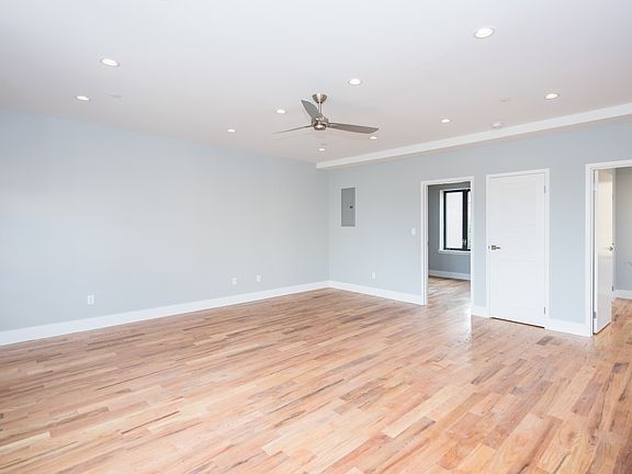 4th image of 30-30 45th St #101