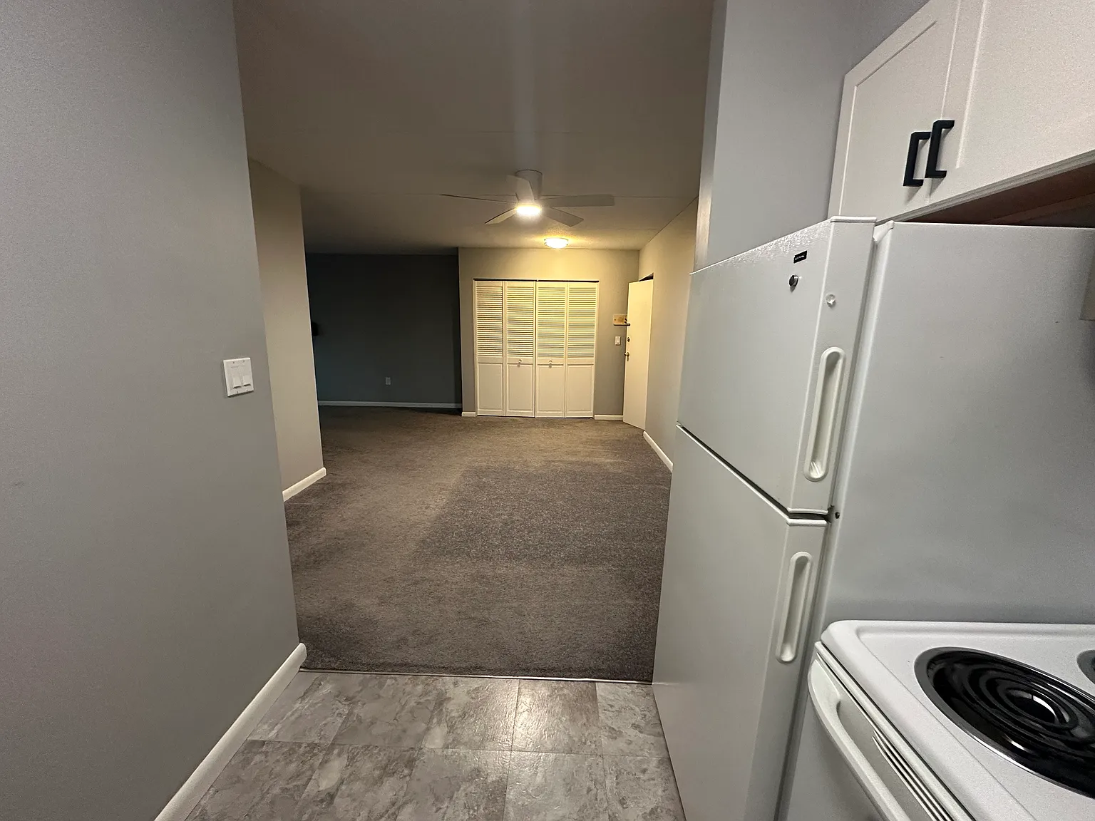 1 bed, 743 sqft, $1,950 — Photo 4