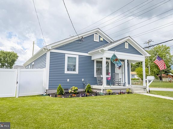 5th image of 58 Norman Ave