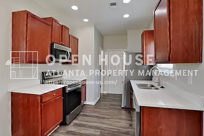 843 Lobdale Falls Dr — Photo 6