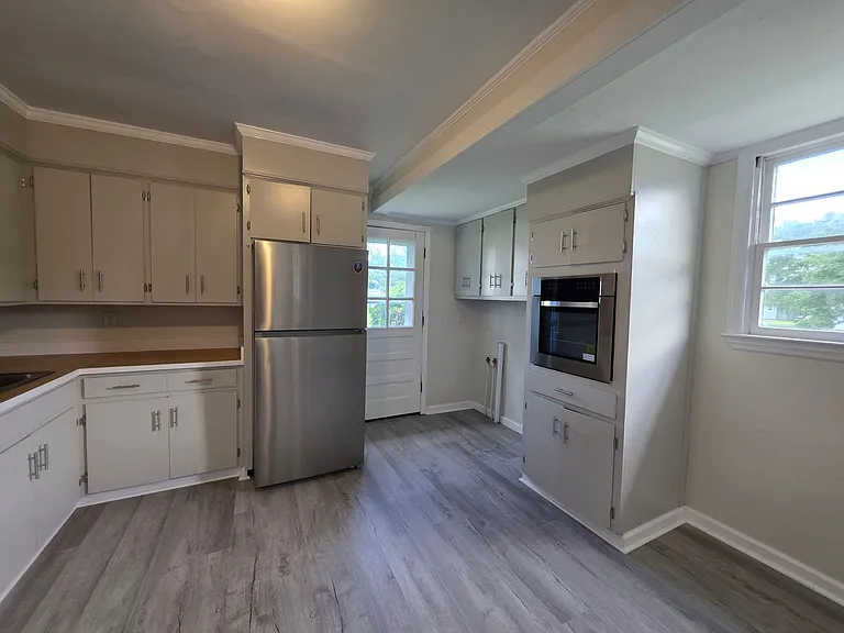 2266 Onslow Dr — Photo 7
