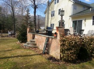 2527 Paper Mill Rd, Phoenix, MD 21131