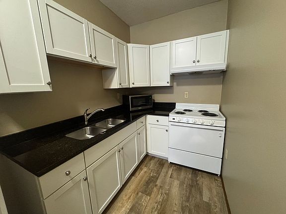 5th image of 217-219 N Bates Ave #219-1