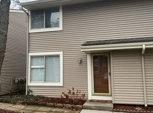 616 Rickett Rd APT 118, Brighton, MI 48116