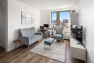 2132 2nd Avenue, #7D