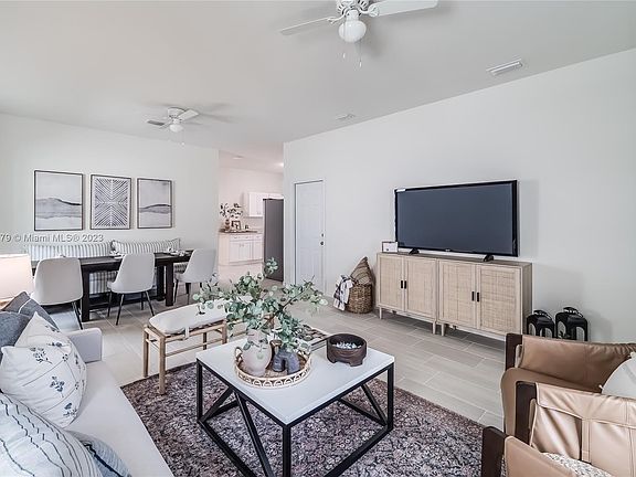 5th image of 1513 Las Villas Blvd