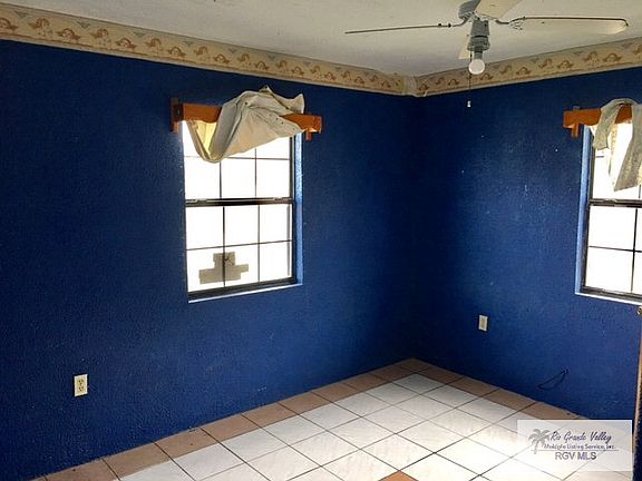 3rd image of 1180 Calle Pluton