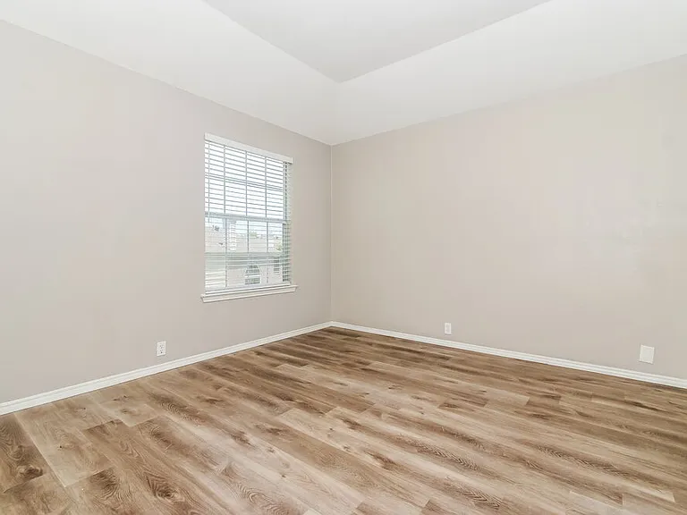 1333 Mill Wood Ln — Photo 7
