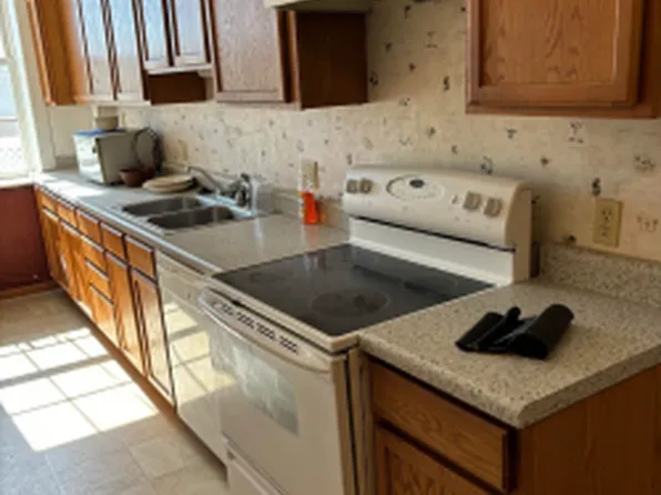 7346 State Route 15 APT 105, Saint Libory, IL 62282