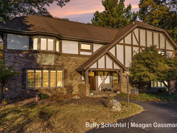 4083 Braeburn Dr, Muskegon, MI 49441