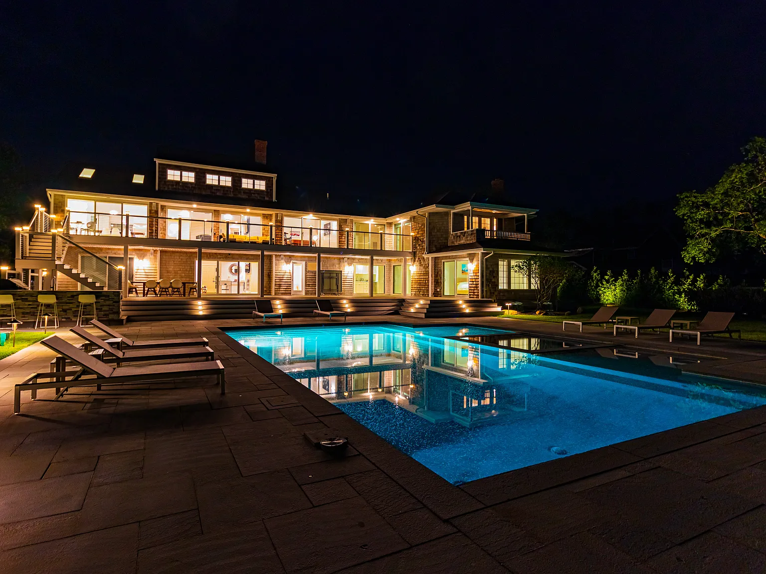 Southampton, Minutes from Ocean Beaches — Photo 1