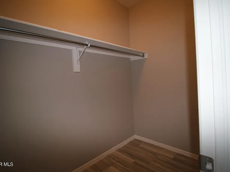 517 Val Verde St #B — Photo 31