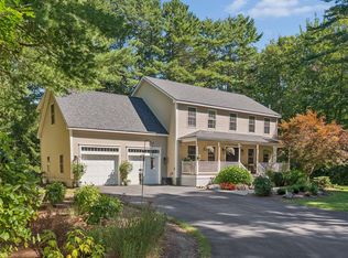 2 Beacon Street, Kennebunk, ME 04043