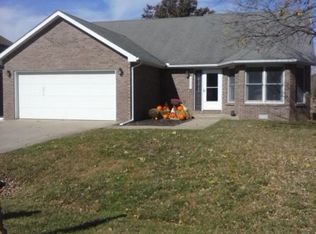 4889 Lisa Marie Ln, Terre Haute, IN 47802