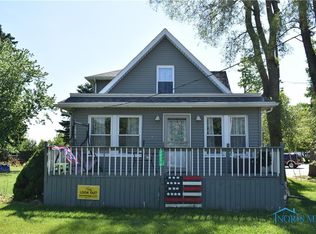 28272 E Broadway St, Walbridge, OH 43465