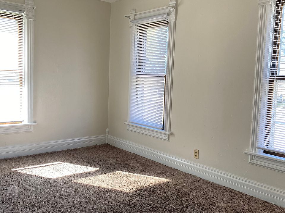 Large bedroom, Freshly painted walls and ceiling, walk-in closet.