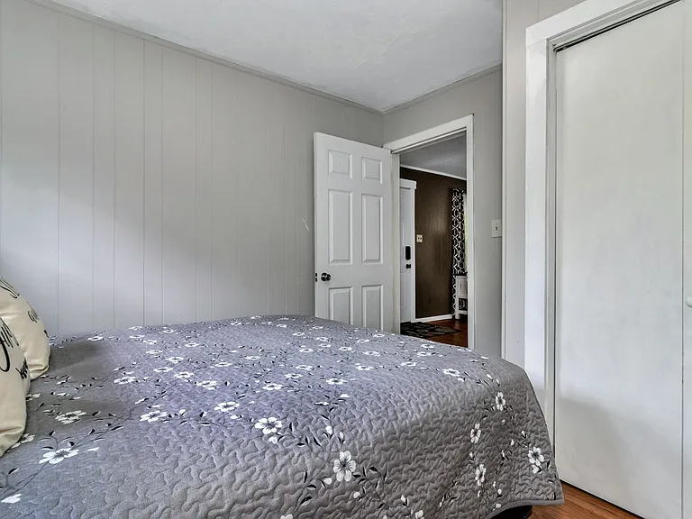 120 Fountain Way — Photo 16