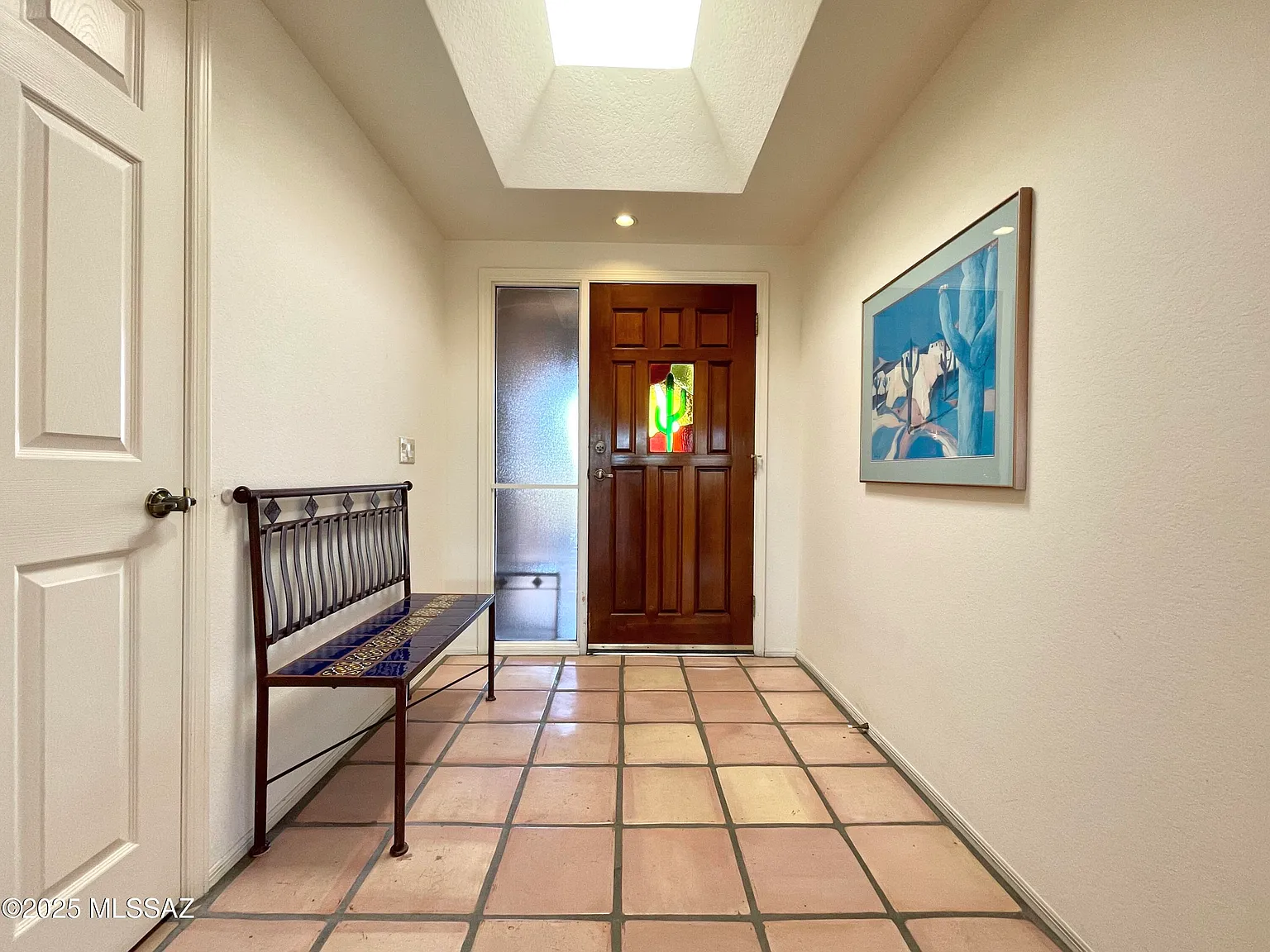 2 bed, 2.0 bath, 2019 sqft, $2,500 — Photo 2