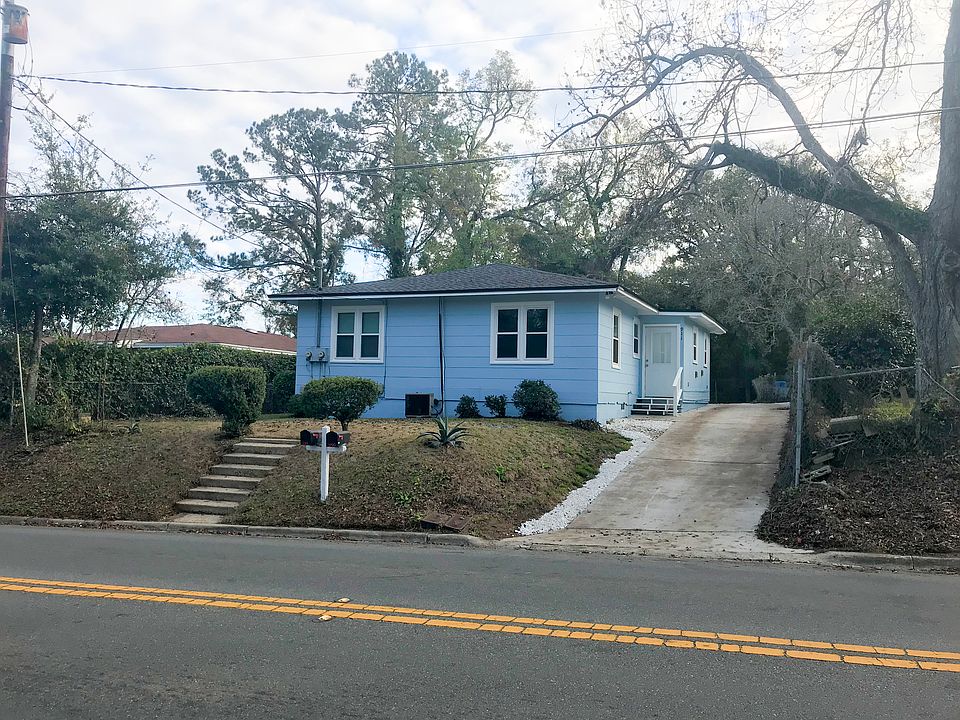 1st image of 909 Alabama St