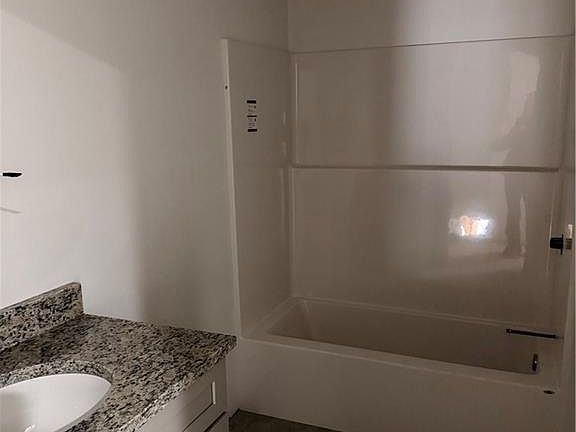 4th image of 3 Trinity Way