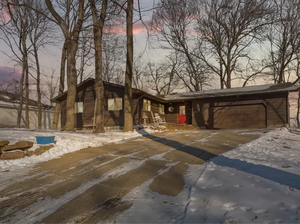 1220 Maple Ln, Faribault, MN 55021