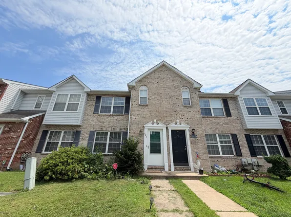 623 Candlestick Ln, Newark, DE 19702