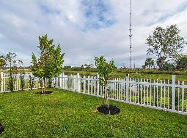 5318 Imagination Dr — Photo 7