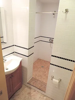 Rented by J Misrahi Realty Corp | media 27