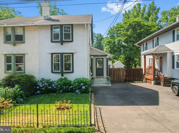 238 Willow Ave, Wayne, PA 19087