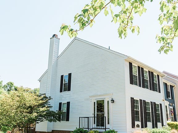 4th image of 1843 Queen Anne Sq