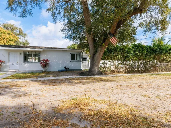 1301 NE 153rd St, North Miami Beach, FL 33162