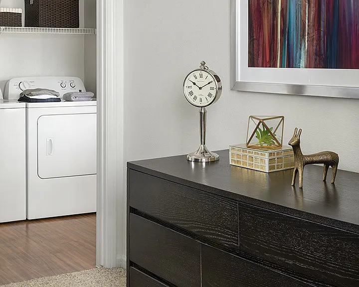 Apartment with In-Home Washer and Dryer.