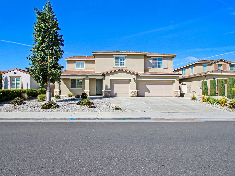 11627 Salvia St