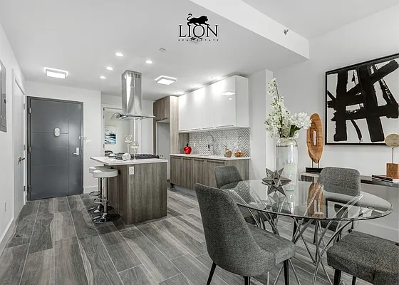 Rented by The Lion Real Estate | media 1