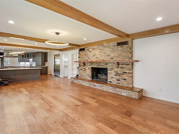 5th image of 3 Pine Pl