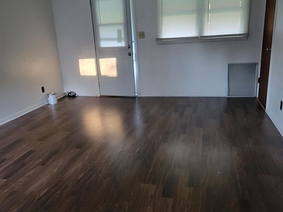3rd image of 604 E Erie St APT 4