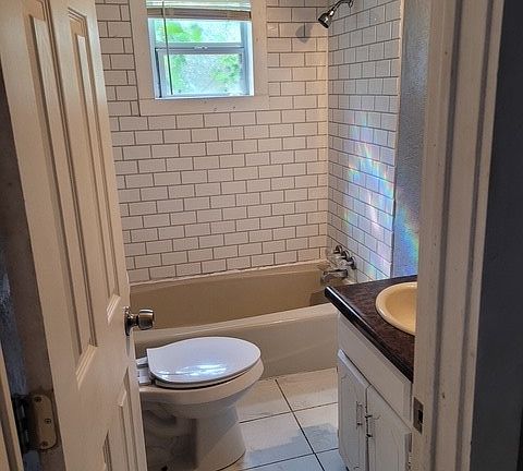 2nd image of 1004 N Delaware Ave