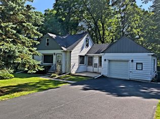 2823 Forest Ln, Waukegan, IL 60087