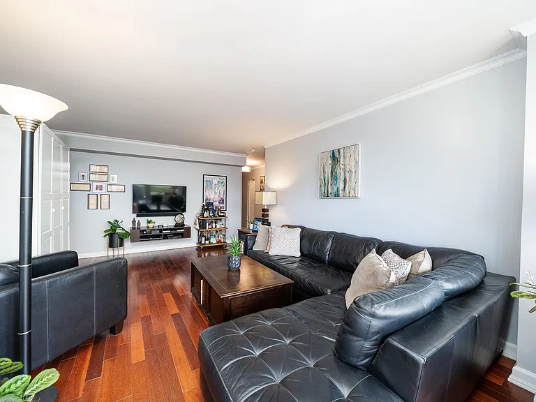 6050 Boulevard East #6D — Photo 5