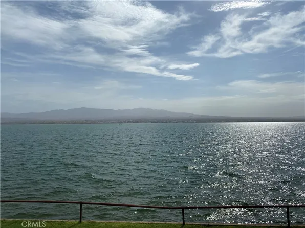 8 1st St, Needles, CA 92363