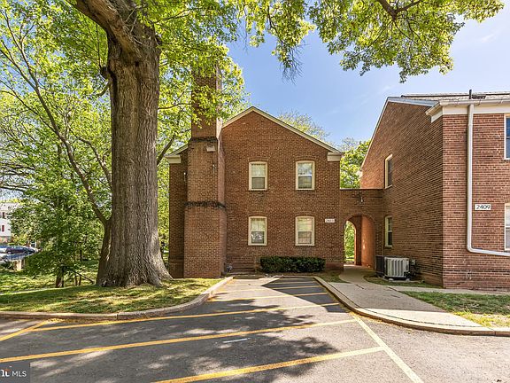 2nd image of 2411 Arlington Blvd APT 201
