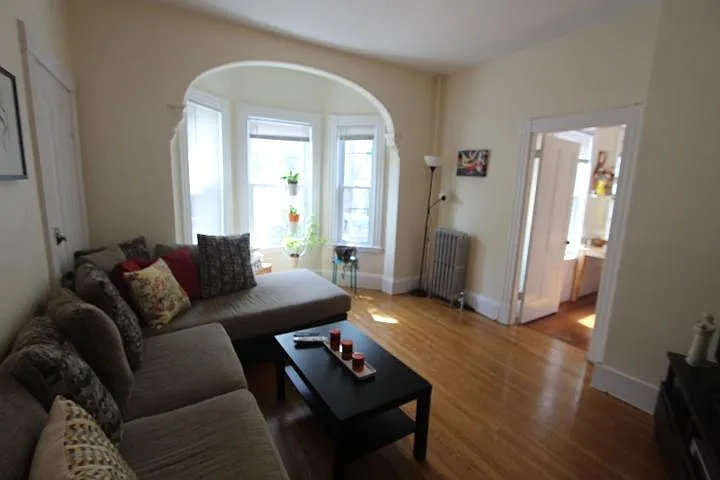 115 Ellery St — Photo 2