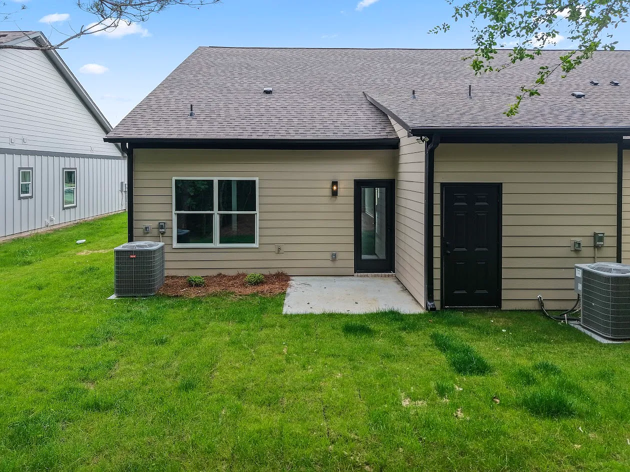 2 bed, 1224 sqft, $1,540 — Photo 2