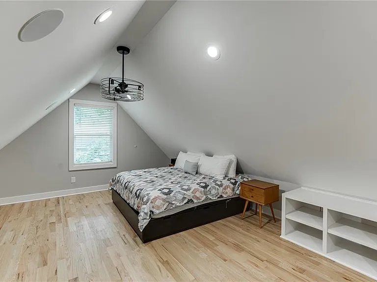 75 Cherry St — Photo 49