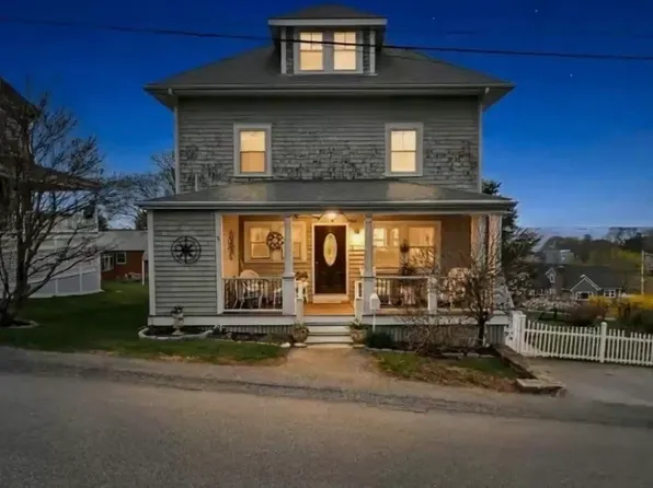 28 Western Ave, Hull, MA 02045