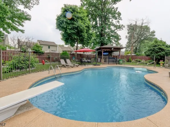 835 Colonial Arms Rd, Union Twp., NJ 07083
